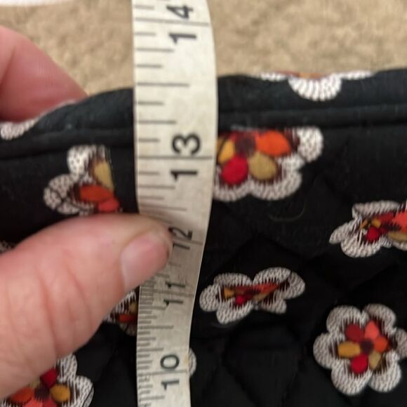Vera Bradley Pirouette shoulder bag Black Floral in EUC - Picture 8 of 13